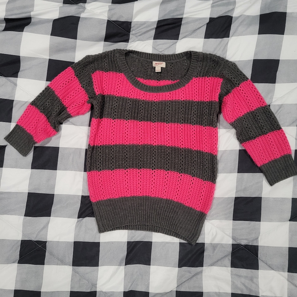Juniors Arizona Jean's 3/4 sleeve sweater,  Size Large